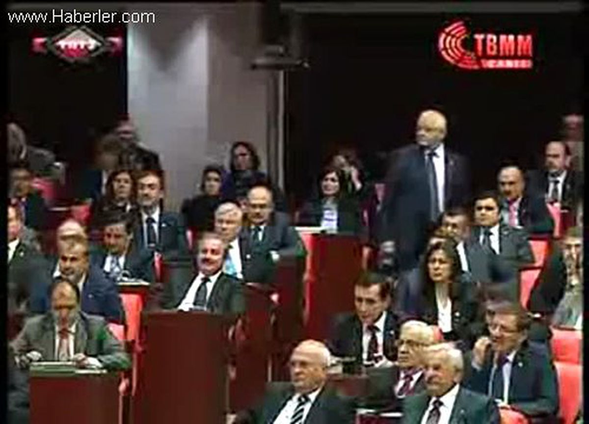 CHP\' Li Muharrem İnce: Başörtülüler de Başörtüsüzler de Bizim Bacımız