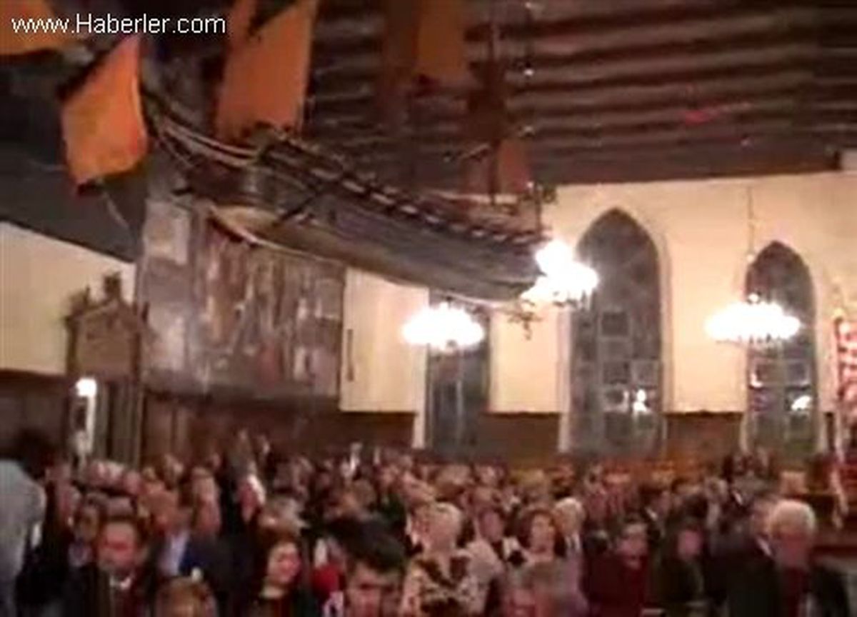 Cumhuriyet Bayramı Bremen\'de Binada Kutlandı