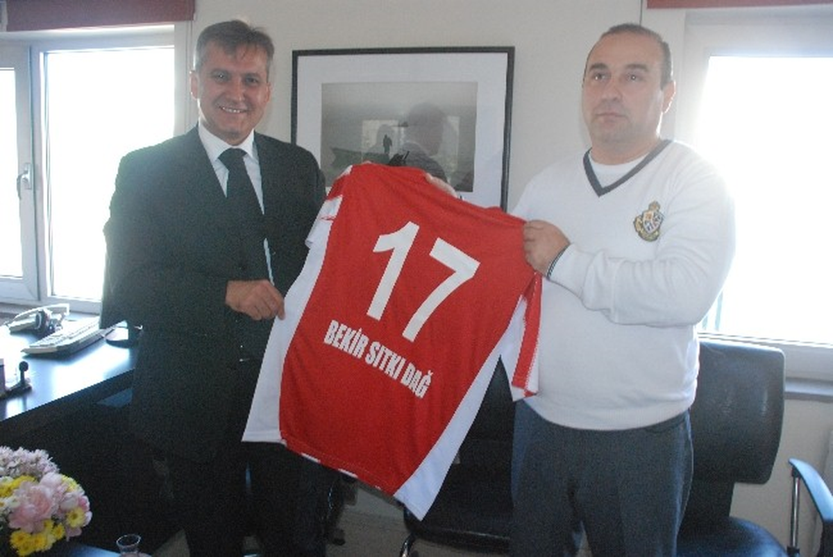 Dardanelspor\'a Moral Ziyareti