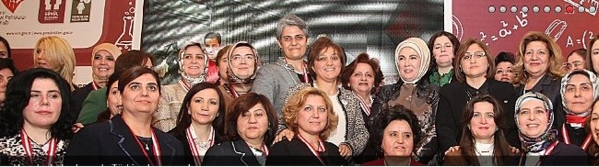 "Gönül Elçileri Koruyucu Aile Projesi Değerlendirme Toplantısı" Ankara\'da Yapıldı