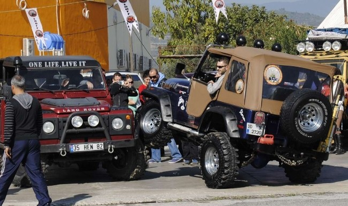 Kazdağları\'nda 4x4 Off Road Heyecanı