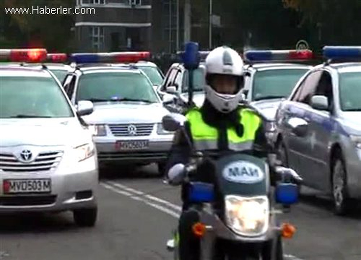 Kırgız Polisinin Maaşı 165 Dolara Yükseltildi