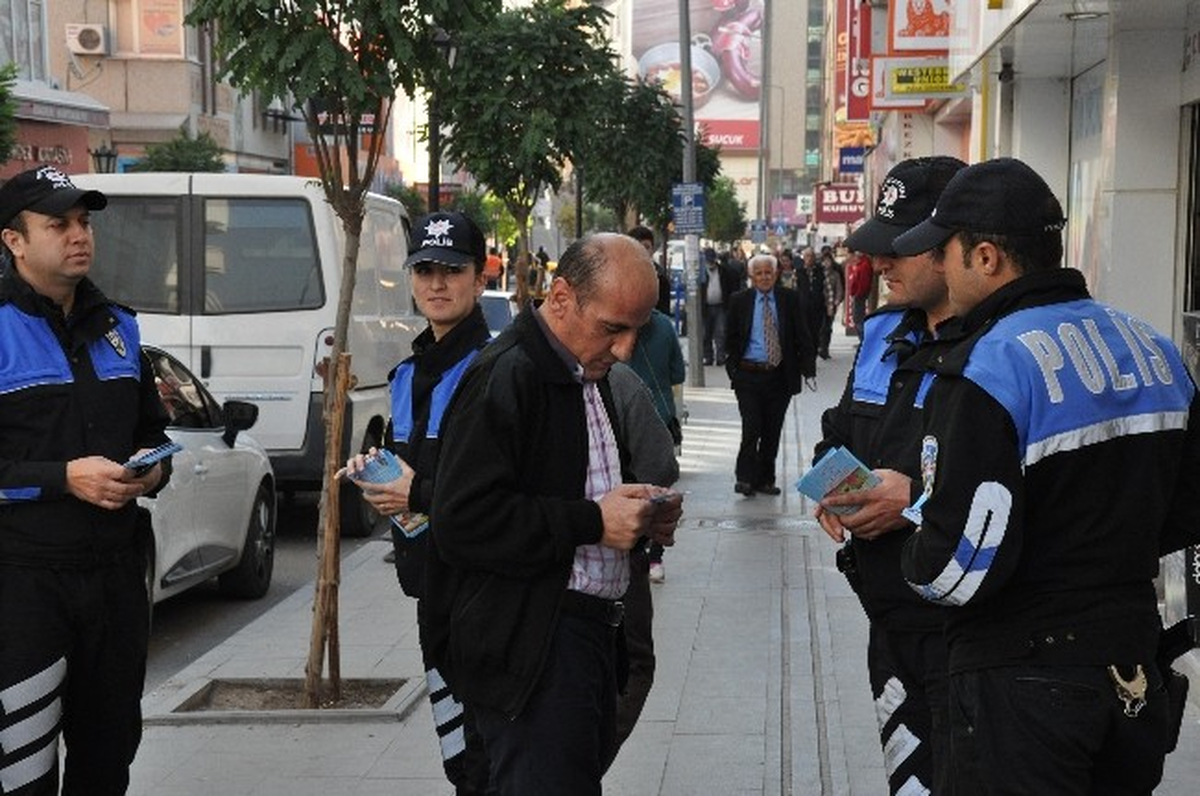 Kırıkkale Polisi\'nden Broşürlü Uyarı