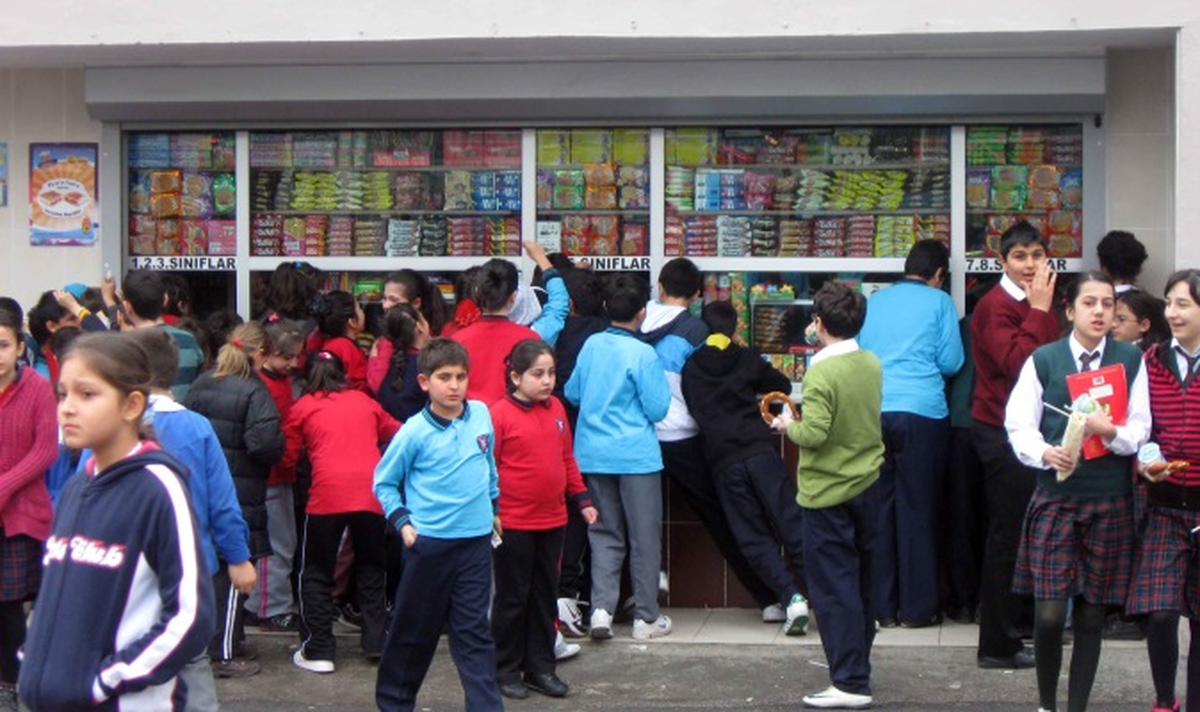 Kocaeli\'de Okul Kantinlerine Sıkı Denetim Yapılıyor
