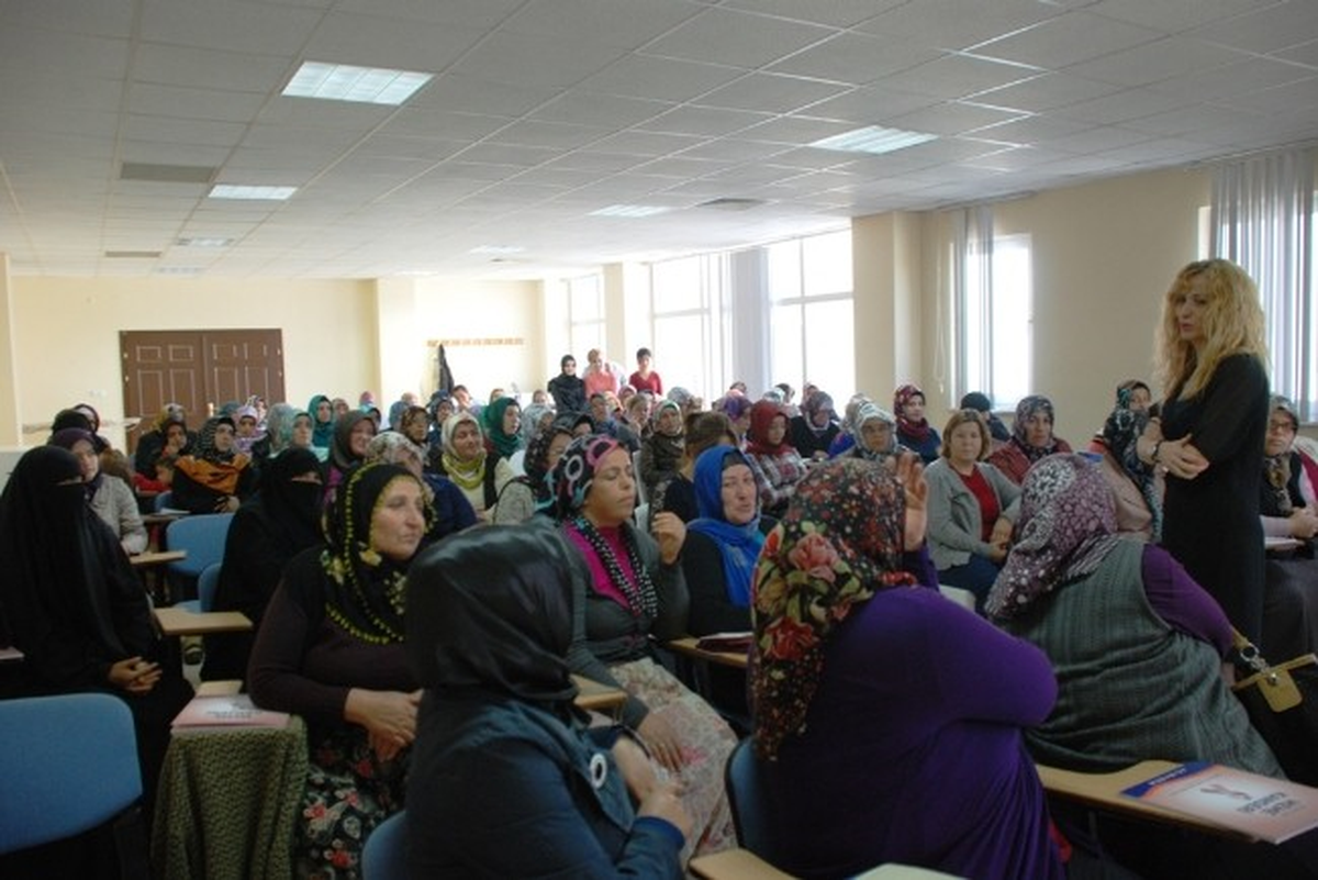 Mel-Mek Kursiyerleri ile Bölge Halkına Sağlık Semineri
