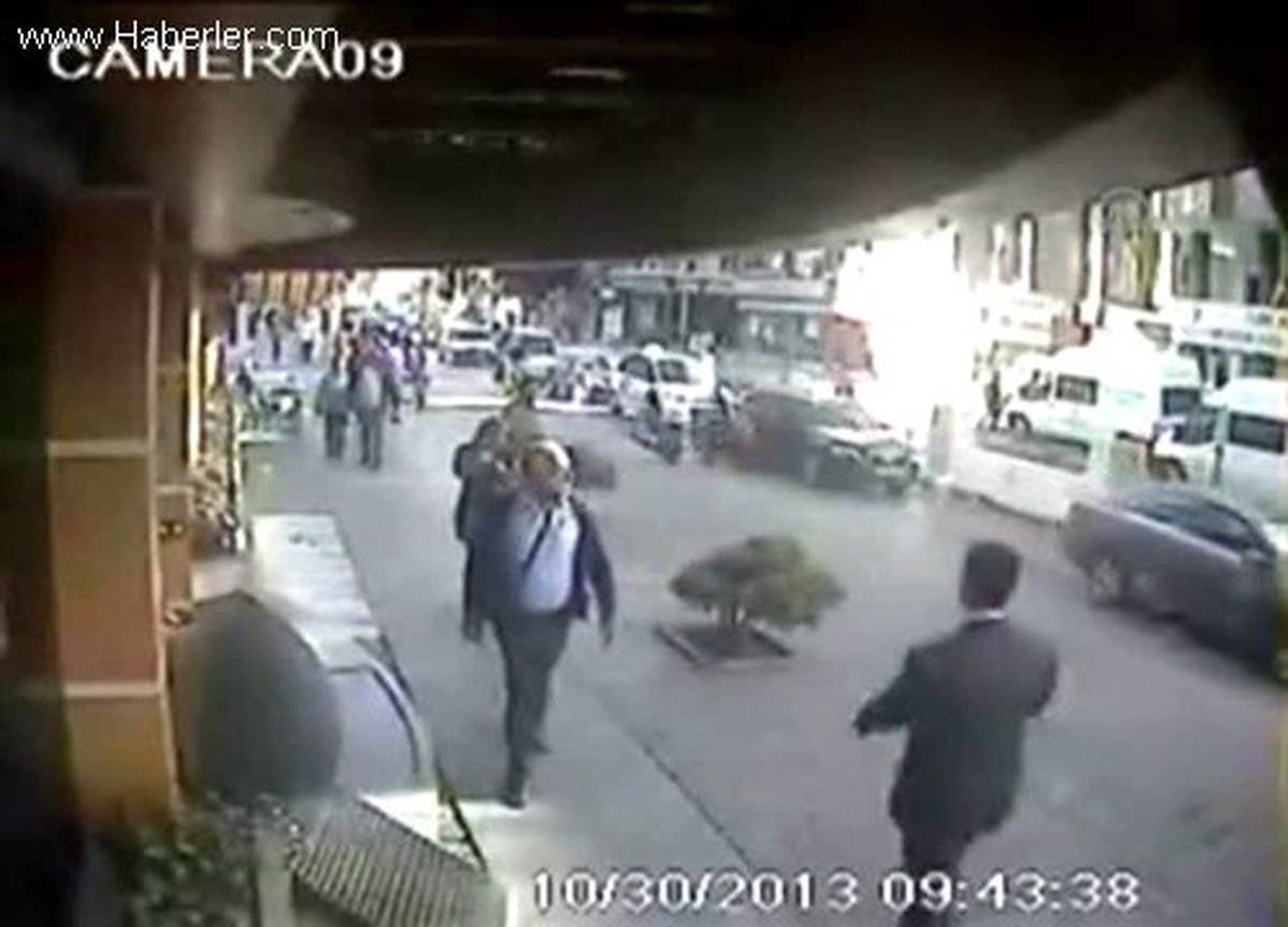 Motosikletin çarptığı kadın yaralandı