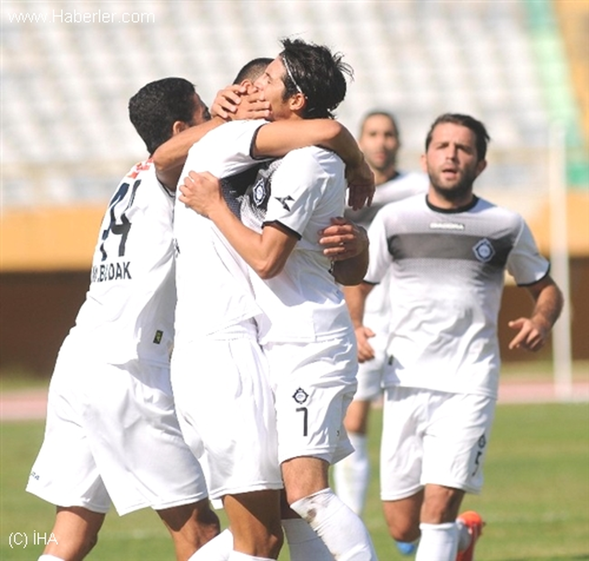 Nazilli Belediyespor\'da Tur Atlama Sevinci