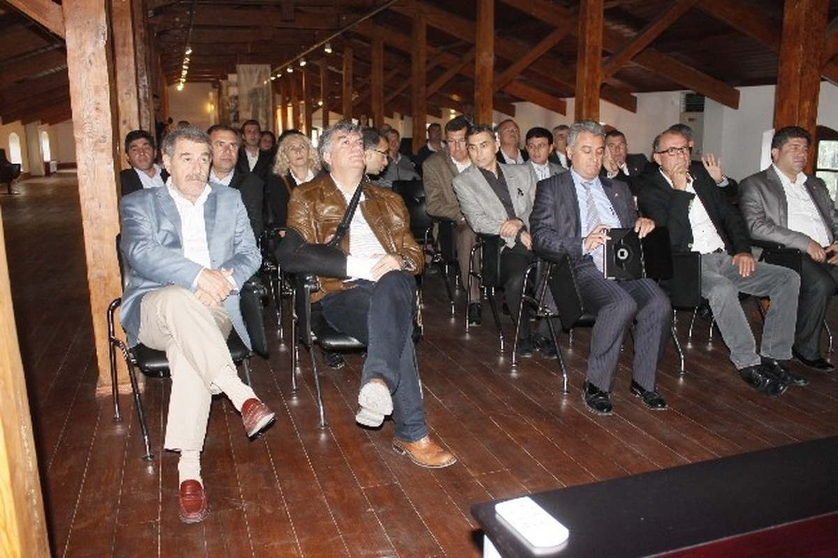 (Özel Haber) İzmir CHP\'nin 30 Artı 1 İddiası