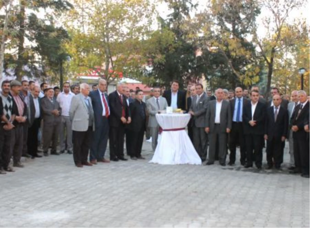 Pazarcık\'ta Mehmet Emin Arıkoğlu Parkı Hizmete Açıldı