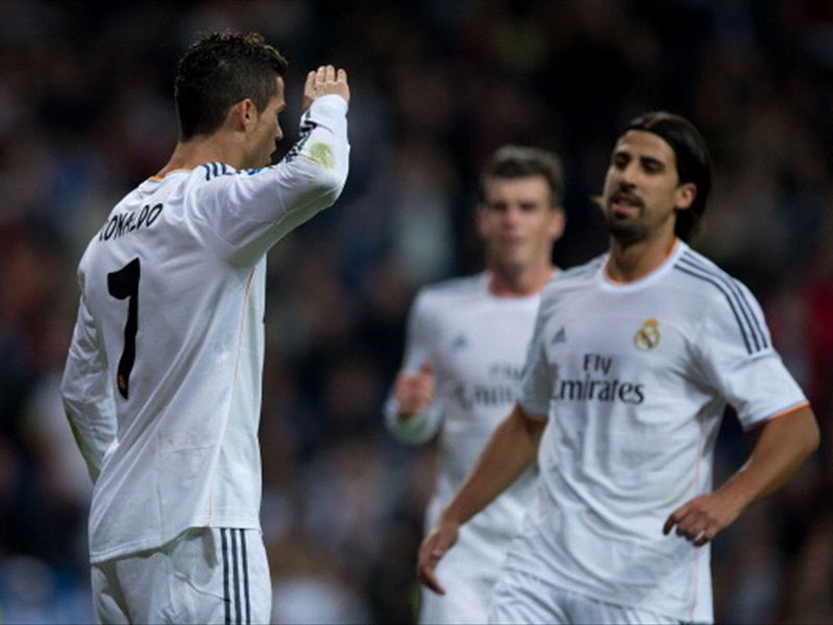 Real Madrid, Sevilla\'yı 7-3 Mağlup Etti