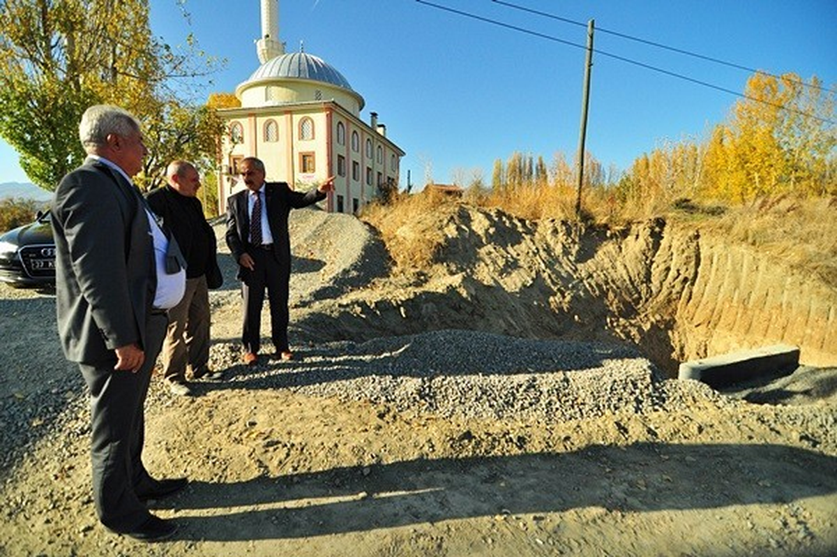Şahin, D-100\'de İncelemelerde Bulundu