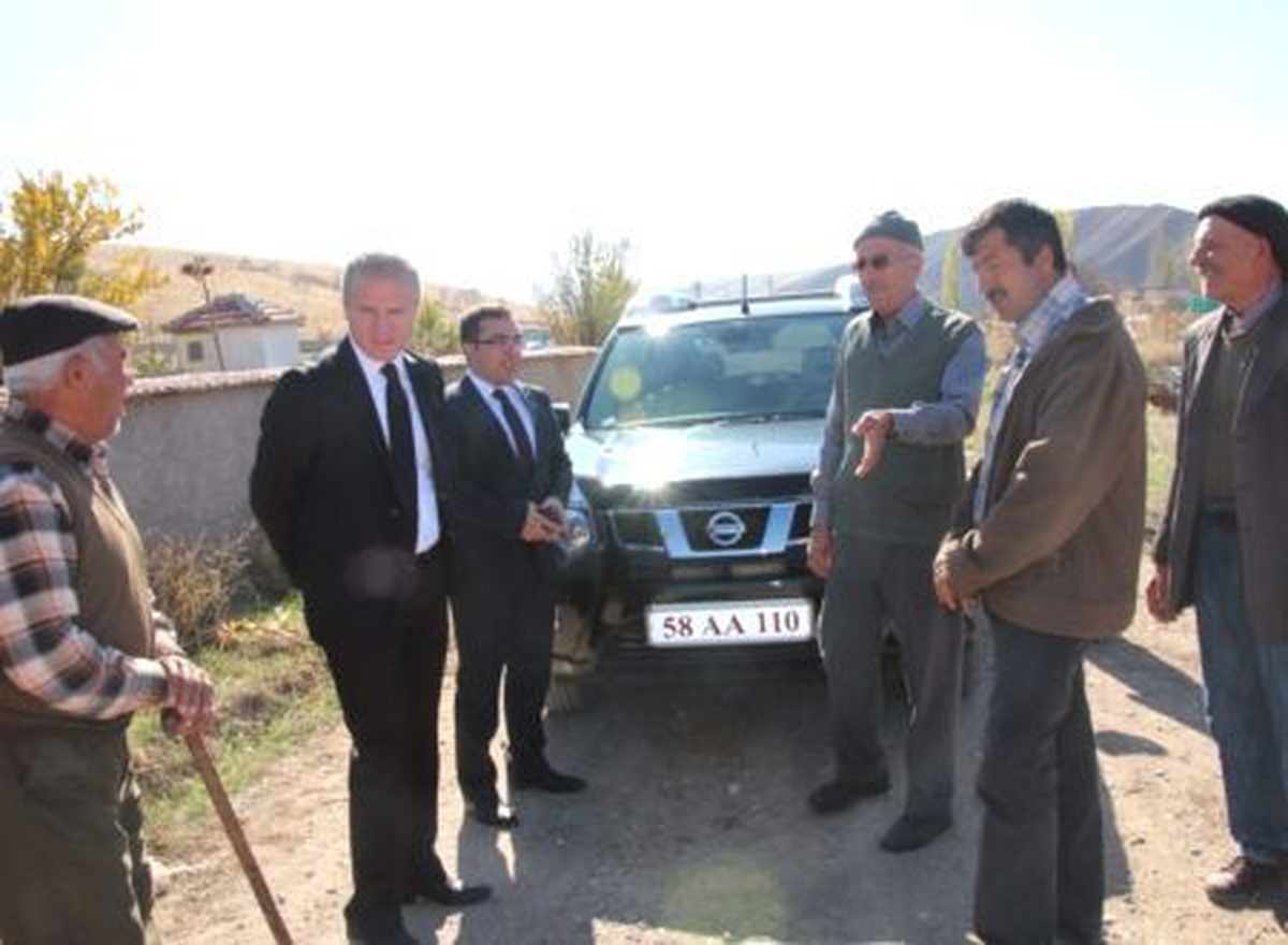 Şarkışla Kaymakamı Gül, Köylerde İncelemelerde Bulundu
