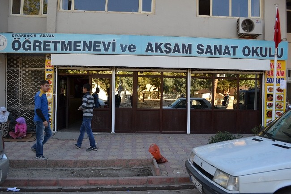 Silvan Öğretmenevi\'nde Çay Fiyatlarında İndirim Yapıldı