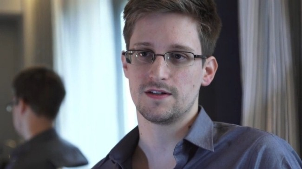 Snowden Rusya\'da İş Buldu