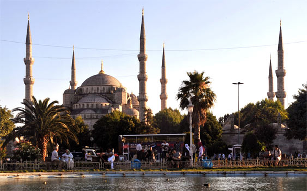 Sultanahmet Camii\'nin Minaresi Kaydı