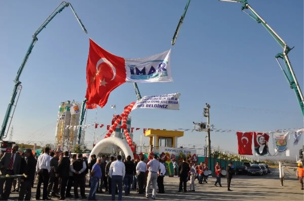 Tarsus\'ta Hazır Beton Santrali Yeni Yerinde Hizmete Girdi