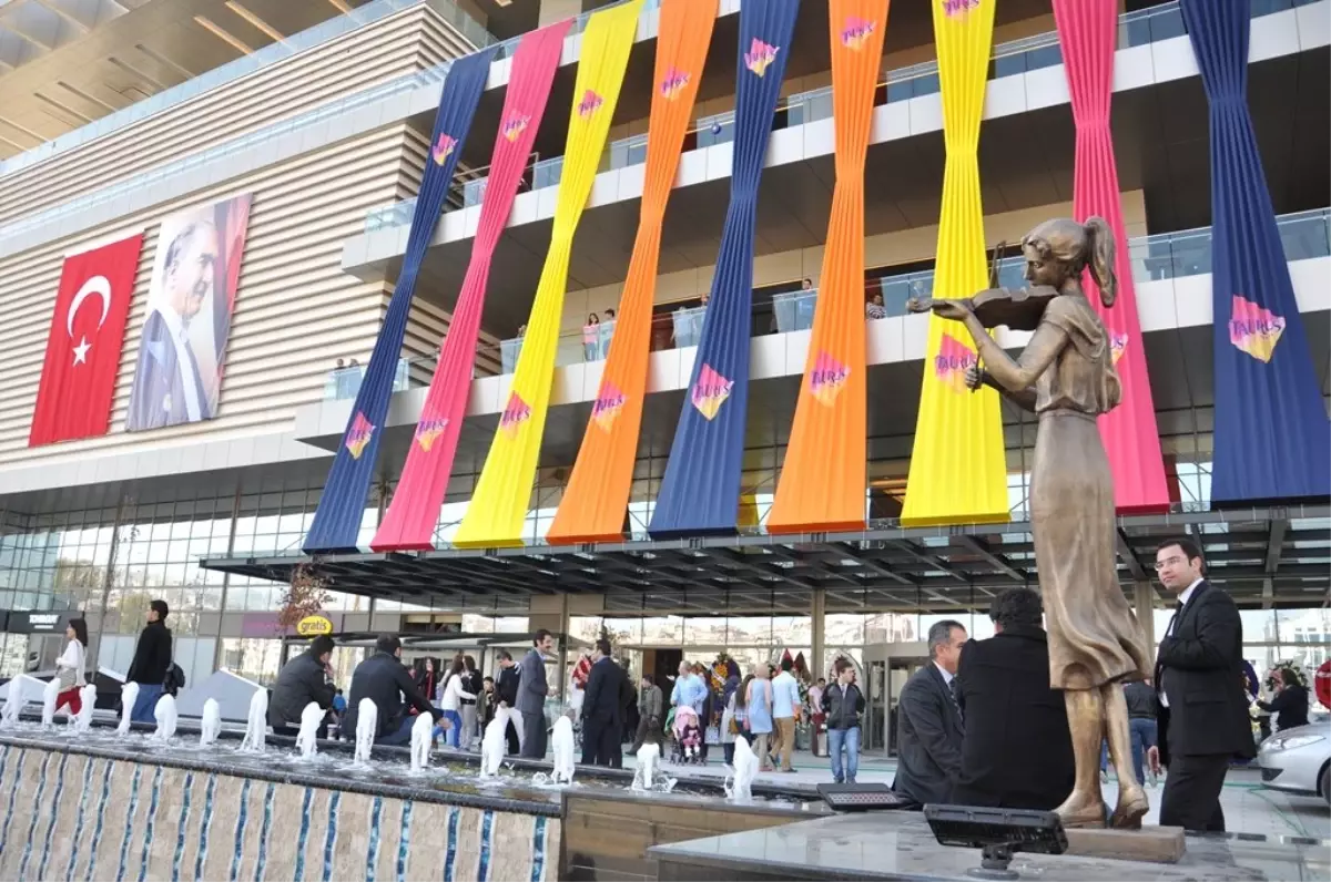 Taurus AVM Açıldı