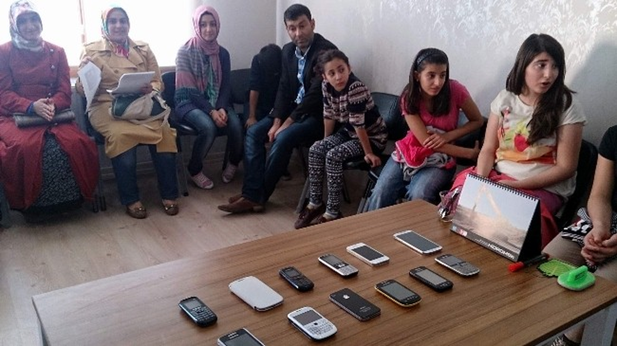 \'Telefon ve İnternet Bağımlılığına Hayır\'