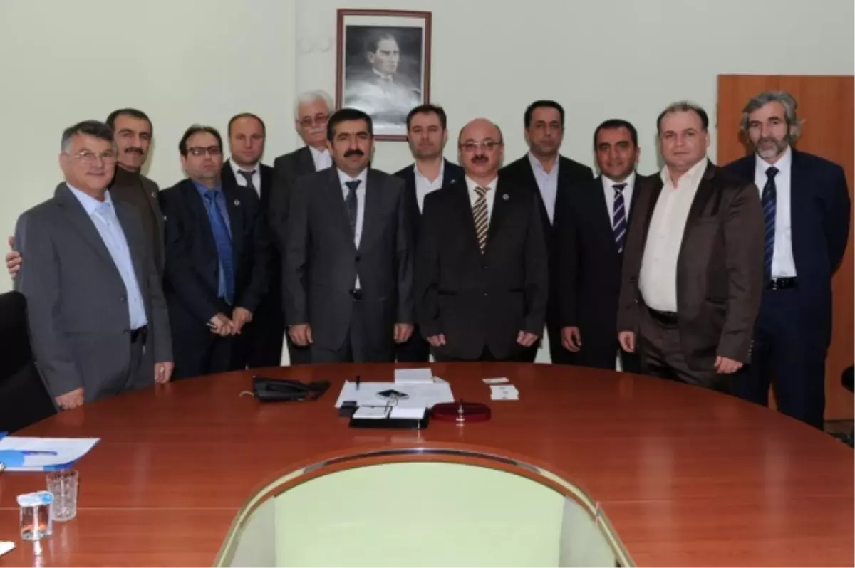 Vali Doğan, Erdebil ve Urumiye Ticaret Odası Heyetini Kabul Etti