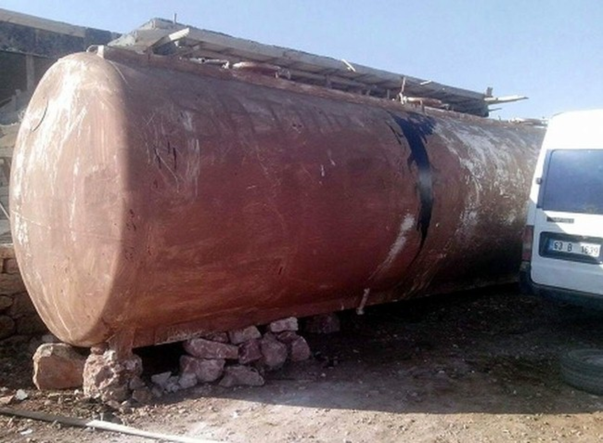 Viranşehir\'de 50 Bin Litre Kaçak Akaryakıt Ele Geçirildi
