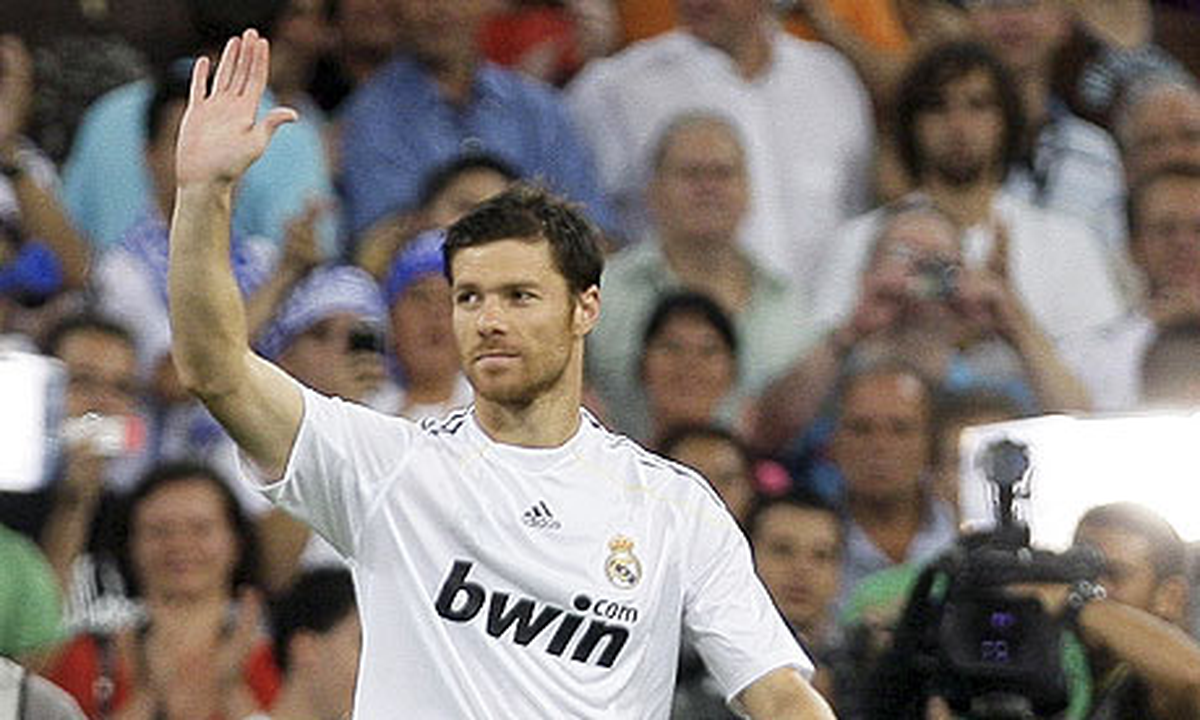 Xavi Alonso Kalmak İstiyor