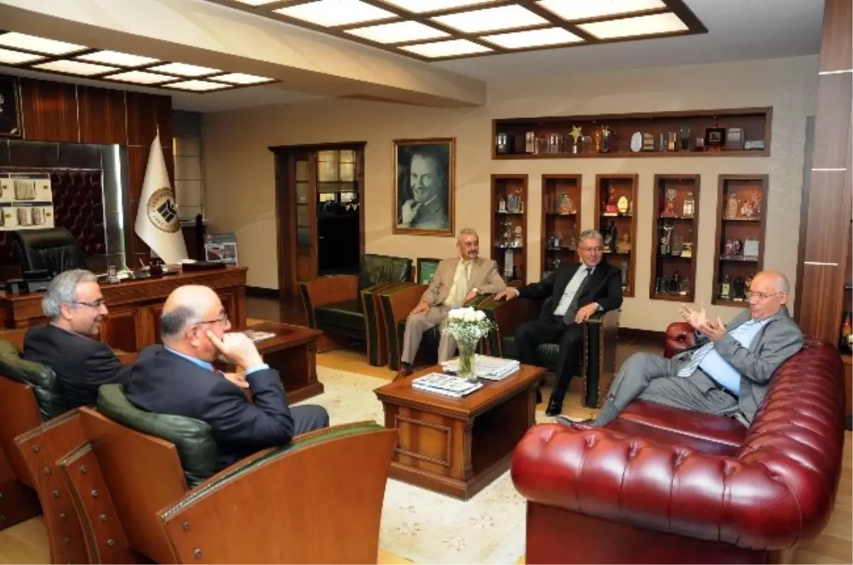 Yenimahalle Belediye Başkanı Fethi Yaşar, Divriğililerle Buluştu