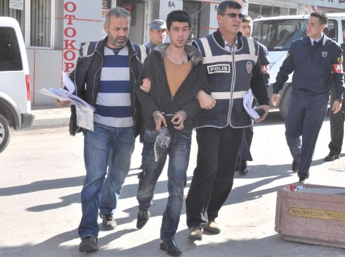 13 Evi Soyan Şüpheli Suçüstü Yakalandı