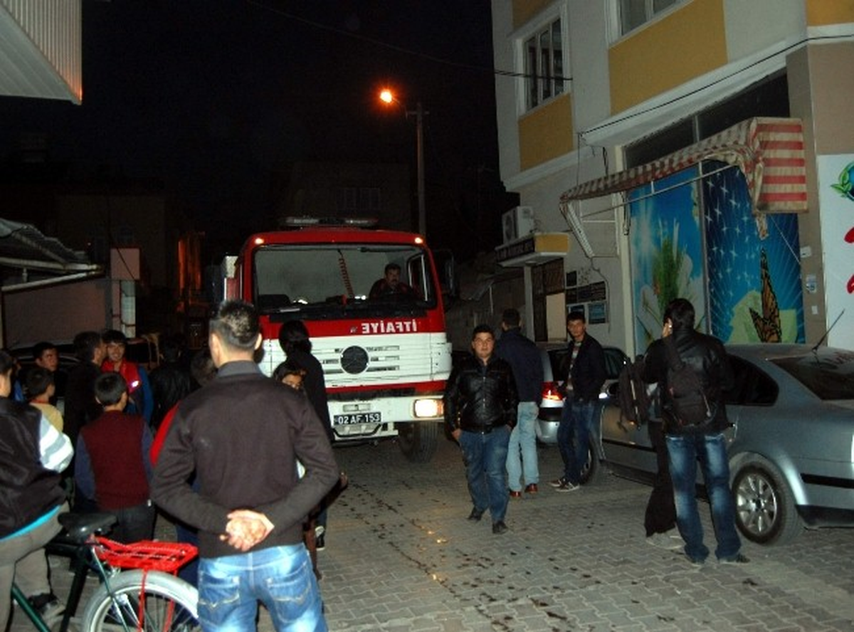 Adıyaman\'da Spor Salonunda Yangın