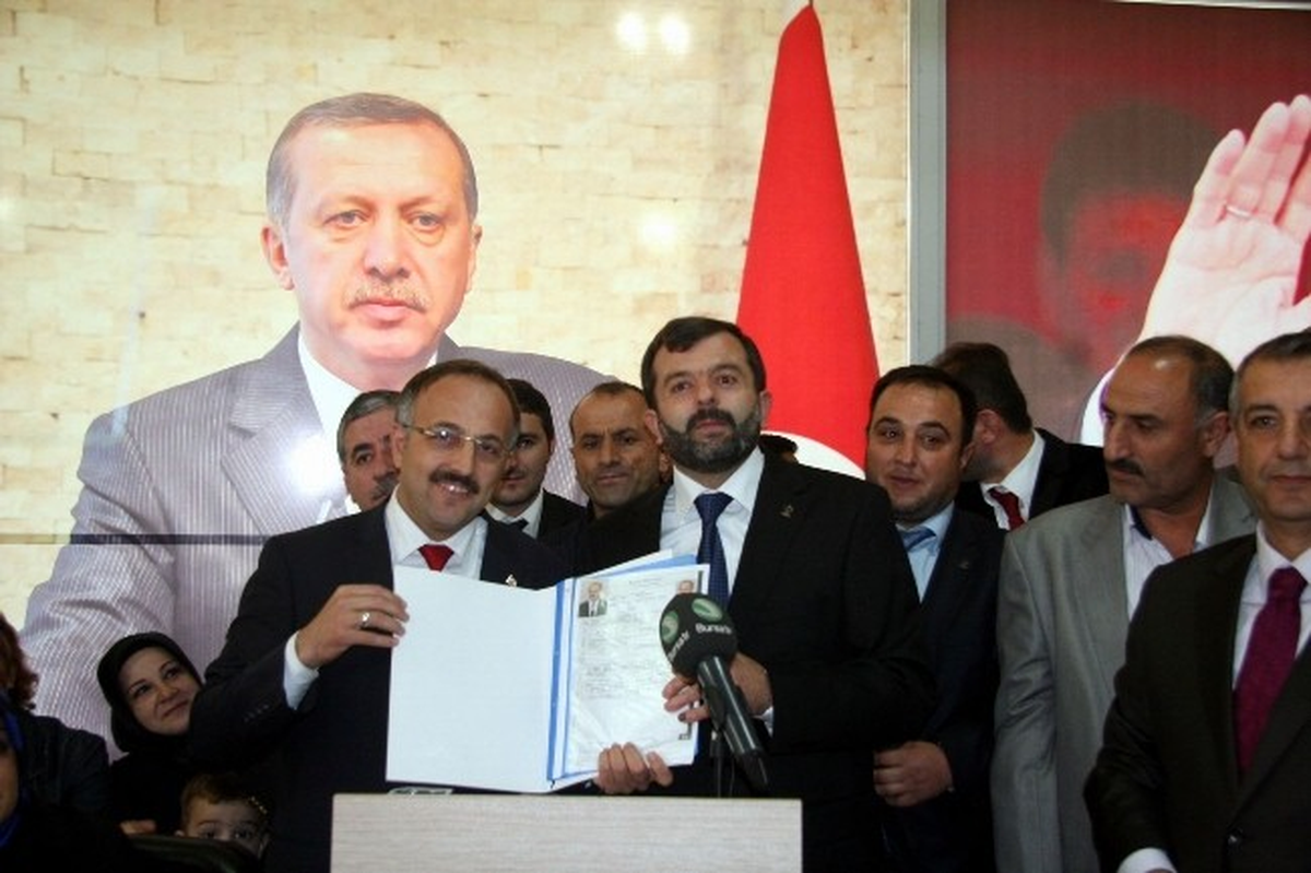 AK Parti İlçe Başkanı Yıldız Gürsu\'ya Talip