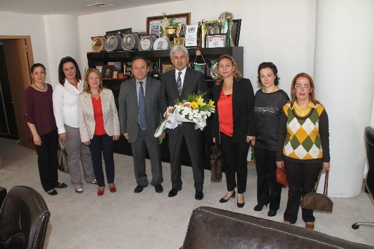 Akhisar Anadolu Lisesi\'nden Başkan Hızlı\'ya Teşekkür