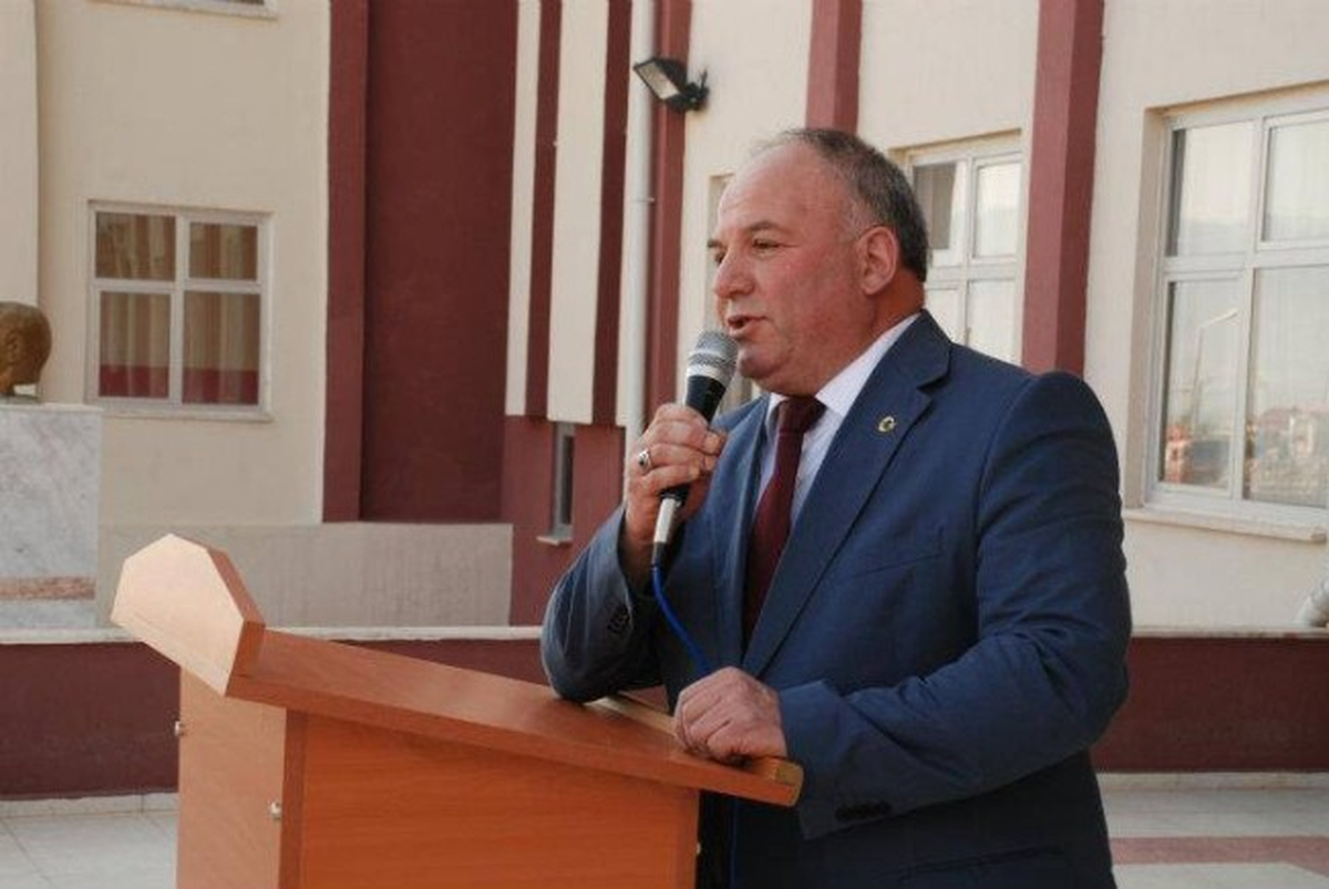 Alaşehir\'de Başkanlık İçin 8 Aday Adayı Müracaat Etti