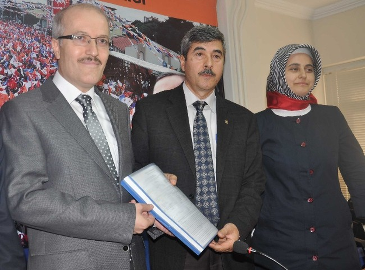 Balıkesir\'de Zekai Kafaoğlu Aday Adaylığını Açıkladı