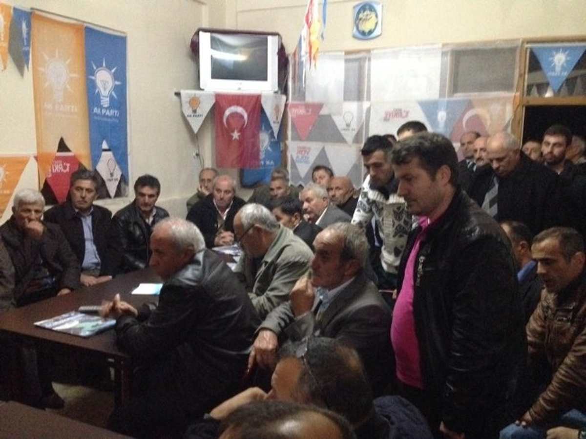 Başkan Altunbaş Sahayı Boş Bırakmıyor