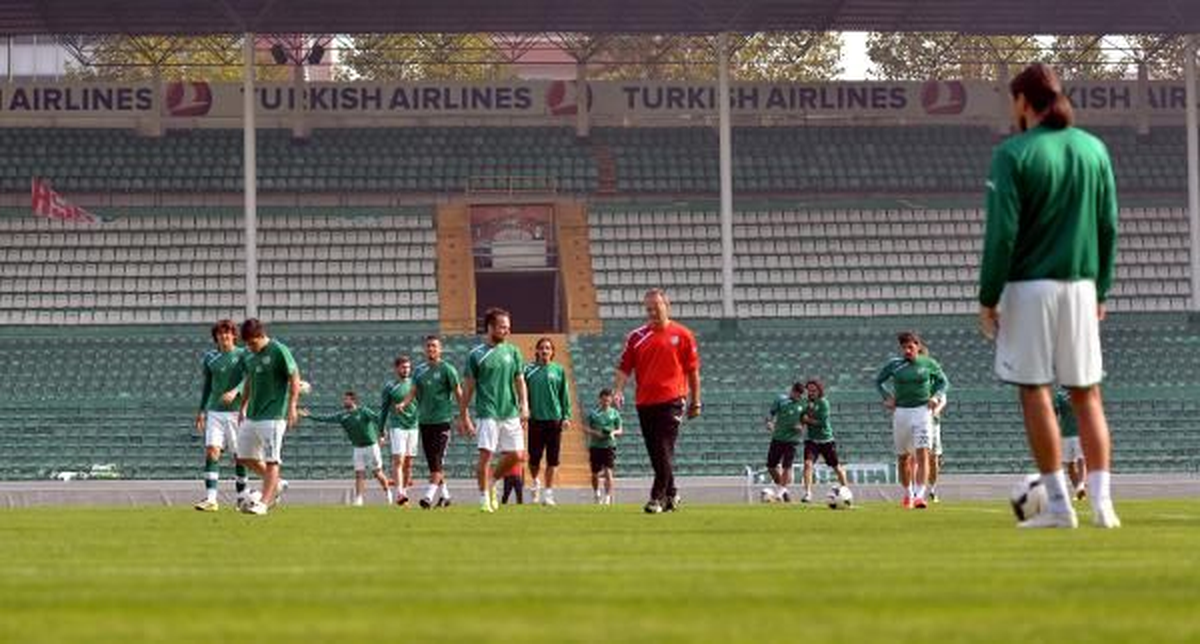 Bursaspor Zorlu Fenerbahçe Virajında