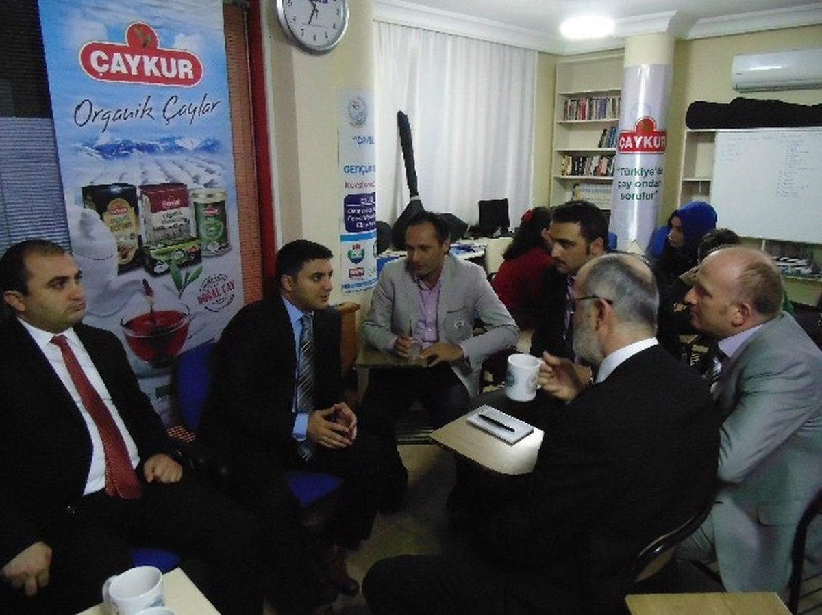 Çayeli Kaymakamı Gençlik Projesine Konuk Oldu