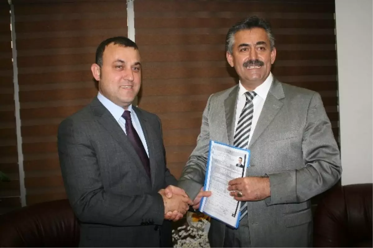 Çilimli'de Ak Partide Tek Aday Adayı Yavuz