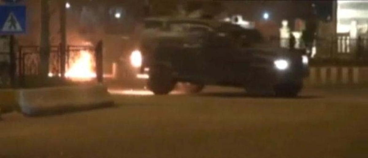 Cizre\'de Ydg-H Tarafından Polis Aracına Yapılan Saldırı Görüntüleri Ortaya Çıktı