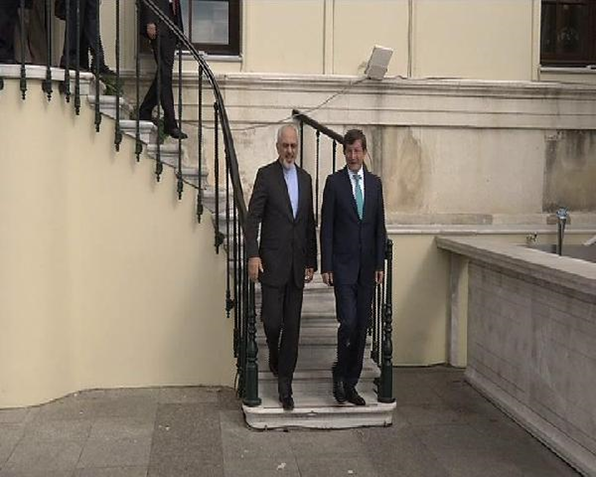 Davutoğlu ile Zarif, Boğaz\'ı Seyretti