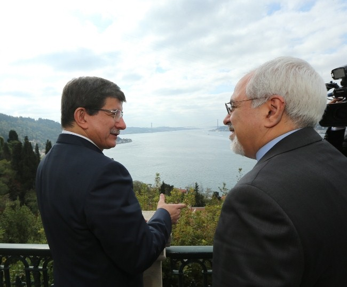 Davutoğlu, İranlı Mevkidaşına İstanbul Manzarasını İzletti