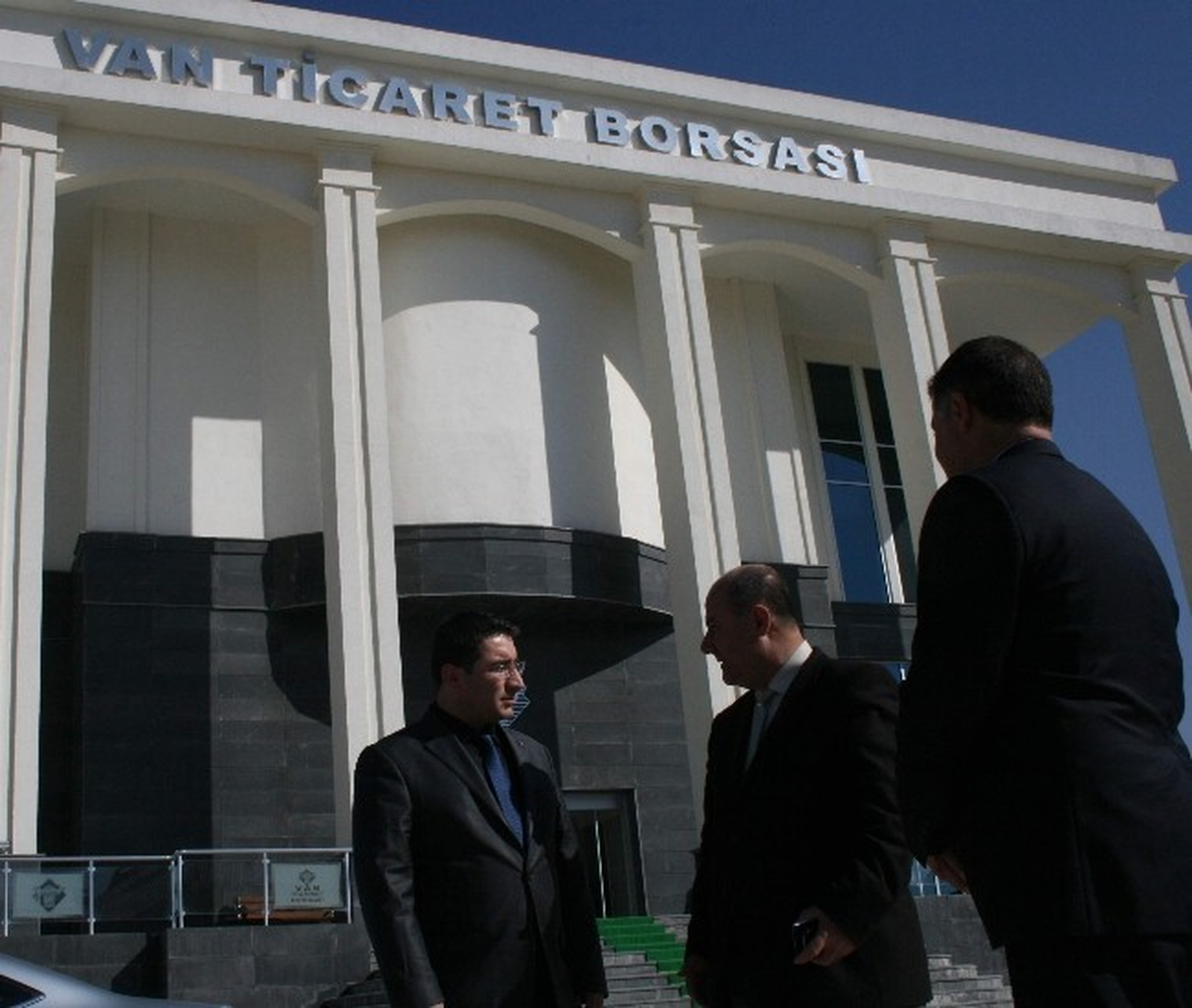 Defterdar Öz Vatbo\'yu Ziyaret Etti