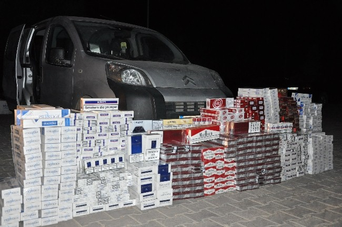 Derik\'te Kaçak 7 Bin 470 Paket Sigara Ele Geçirildi