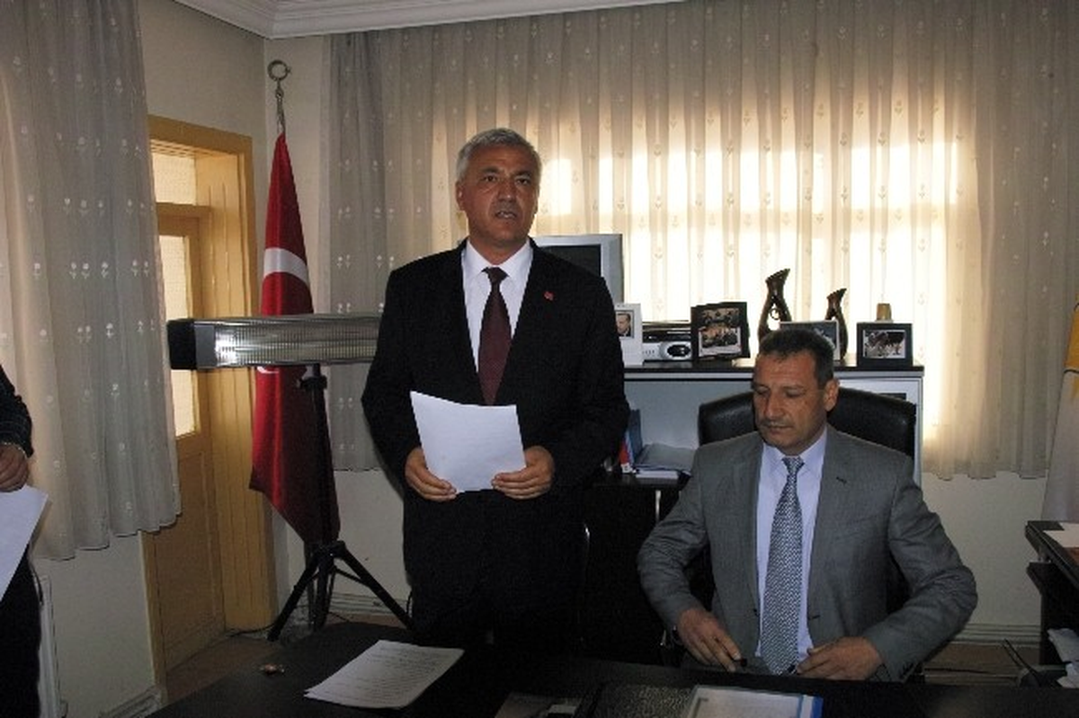 Doğan Kayaarslan AK Parti\'den Şefaatli Belediye Başkanlığı İçin Adaya Adaylık Müracaatını Yaptı