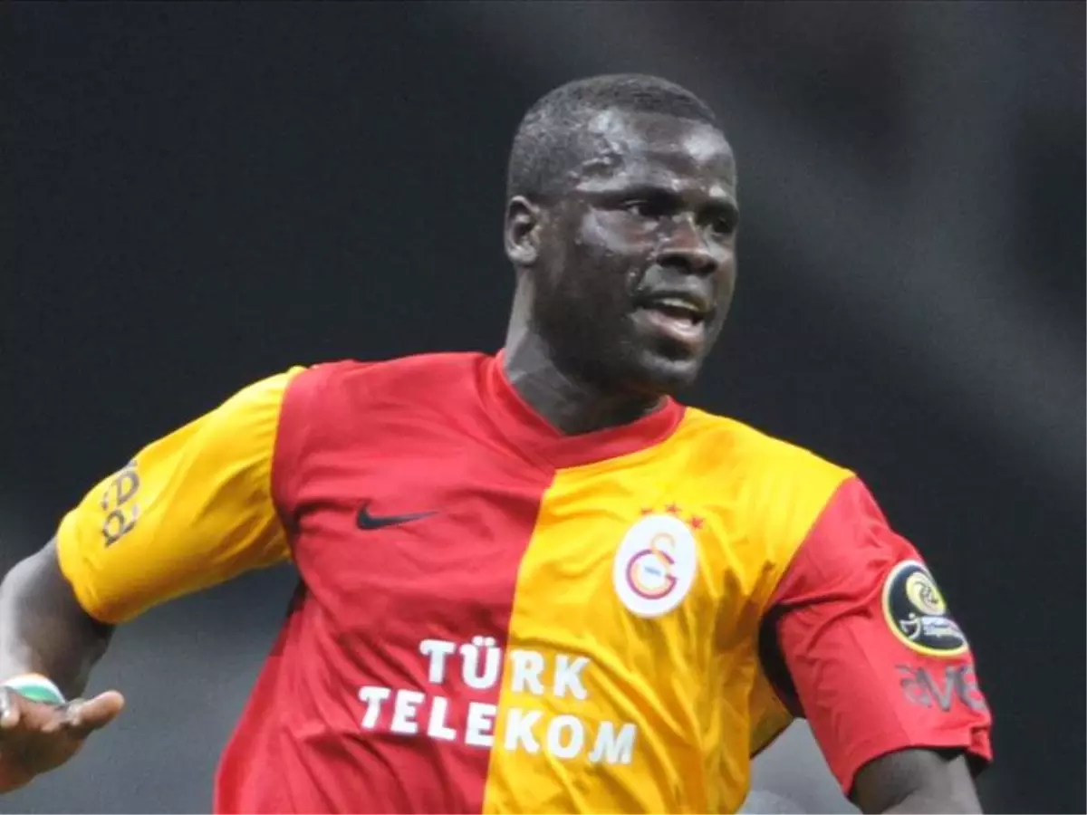 Eboue: Hangi Mevkide Oynamam Gerekiyorsa Oynarım