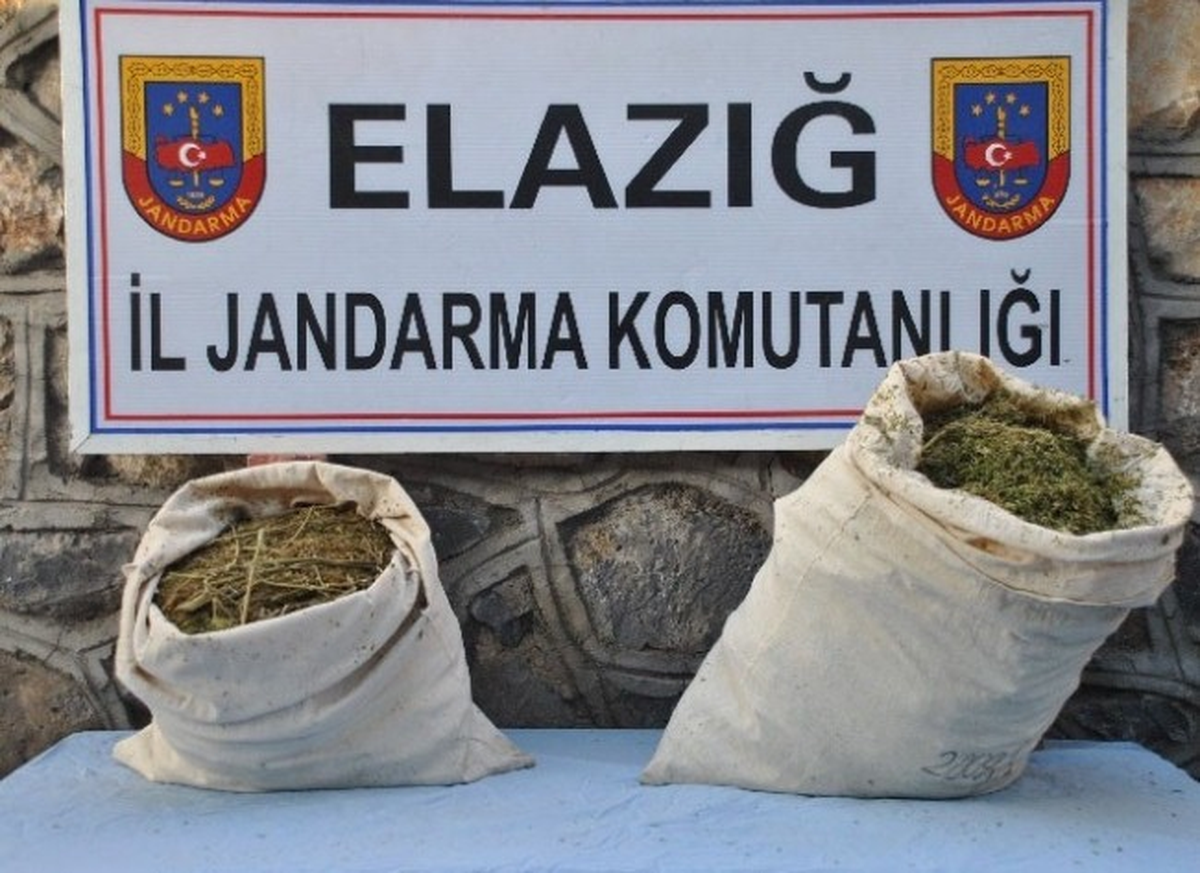 Elazığ\'da 5 Kilo 785 Gram Esrar Ele Geçirildi