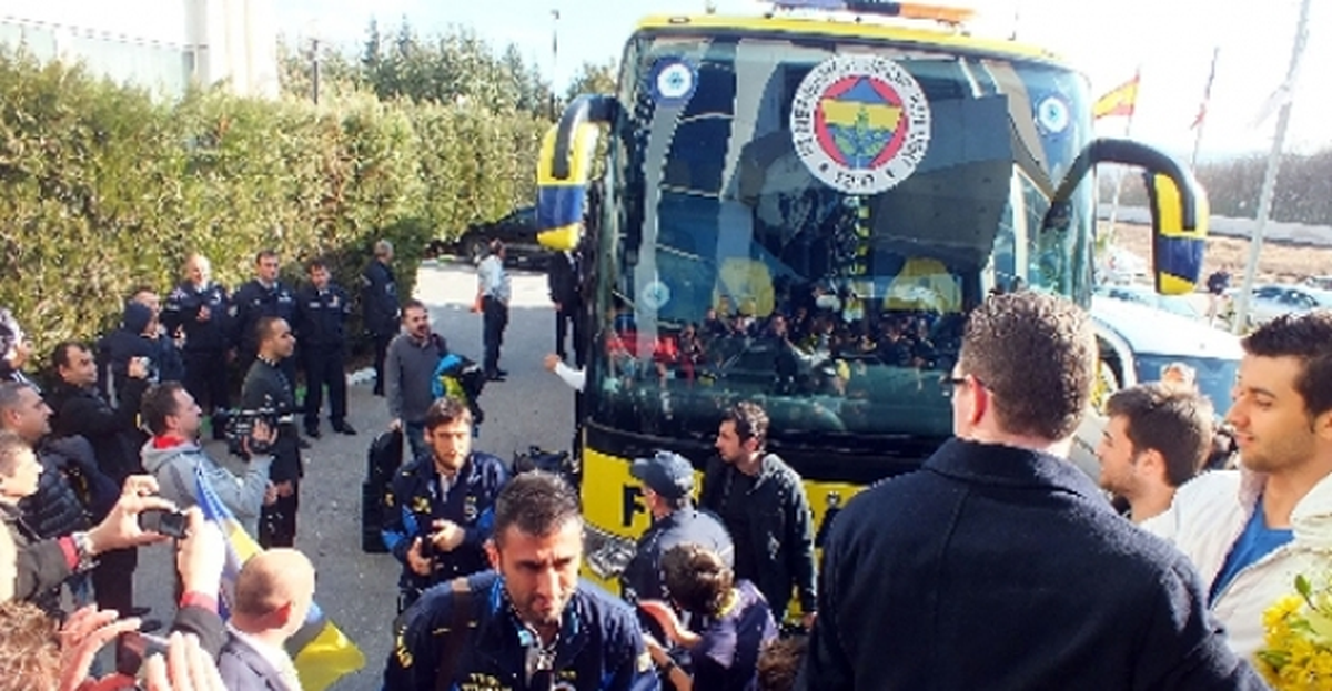 Fenerbahçe Kafilesi Yalova\'ya Geldi