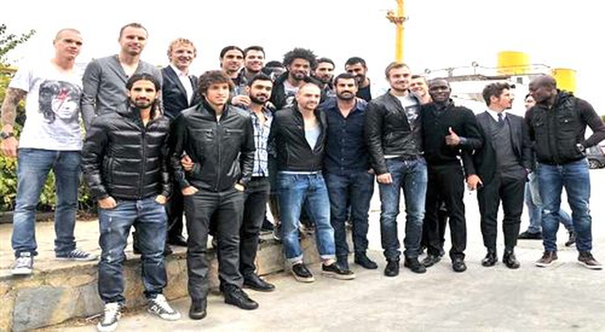 Fenerbahçeli Futbolcular Aydınlar\'ın Adaylığından Rahatsız