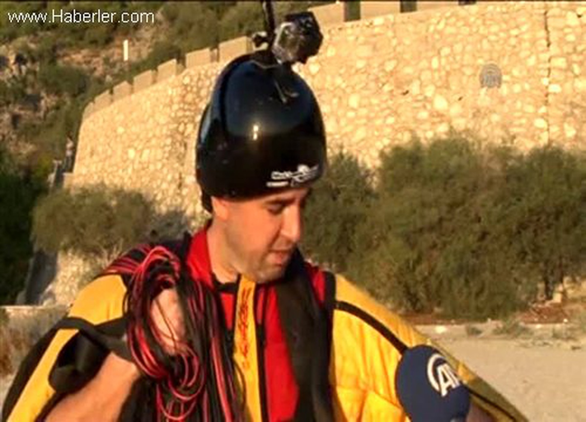 Kalp cerrahı, uçma hayalini "Wingsuit" ile gerçekleştirdi (2)