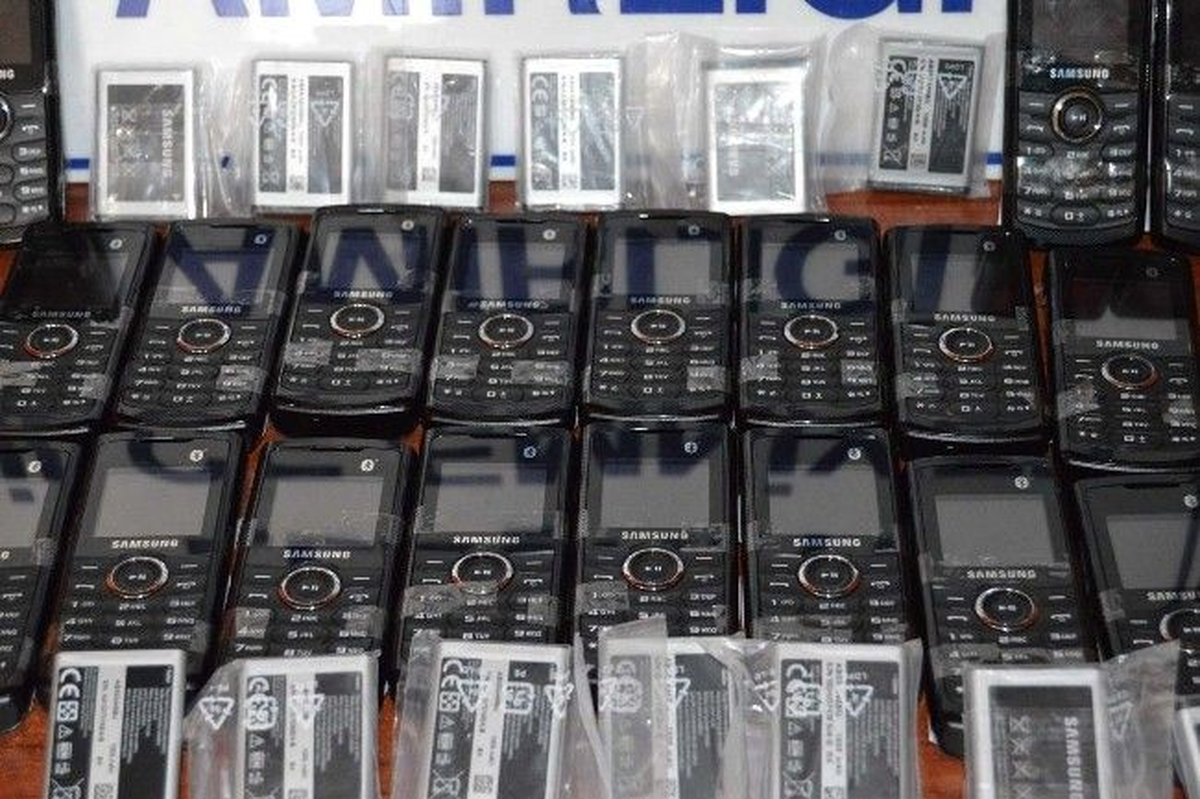 Karabük\'te Kaçak Cep Telefonu Operasyonu