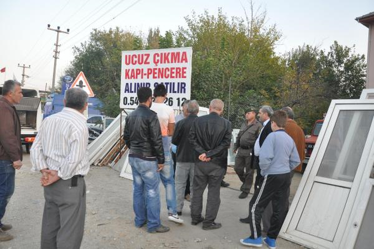 Mahkemeye Diyerek Çıktı, Elbise Dolabında Cesedi Bulundu