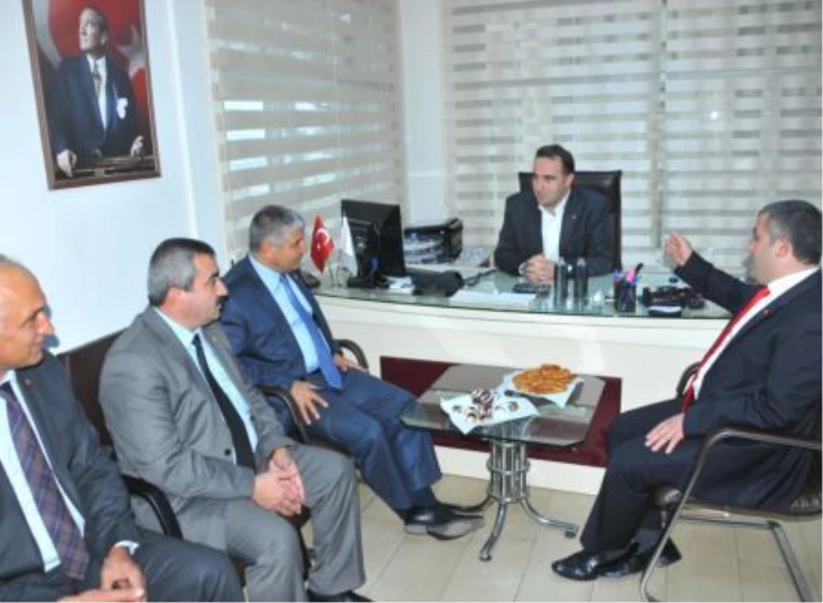 MHP Adana Milletvekili Yılmaz, İnebolu\'da Ziyaretlerde Bulundu